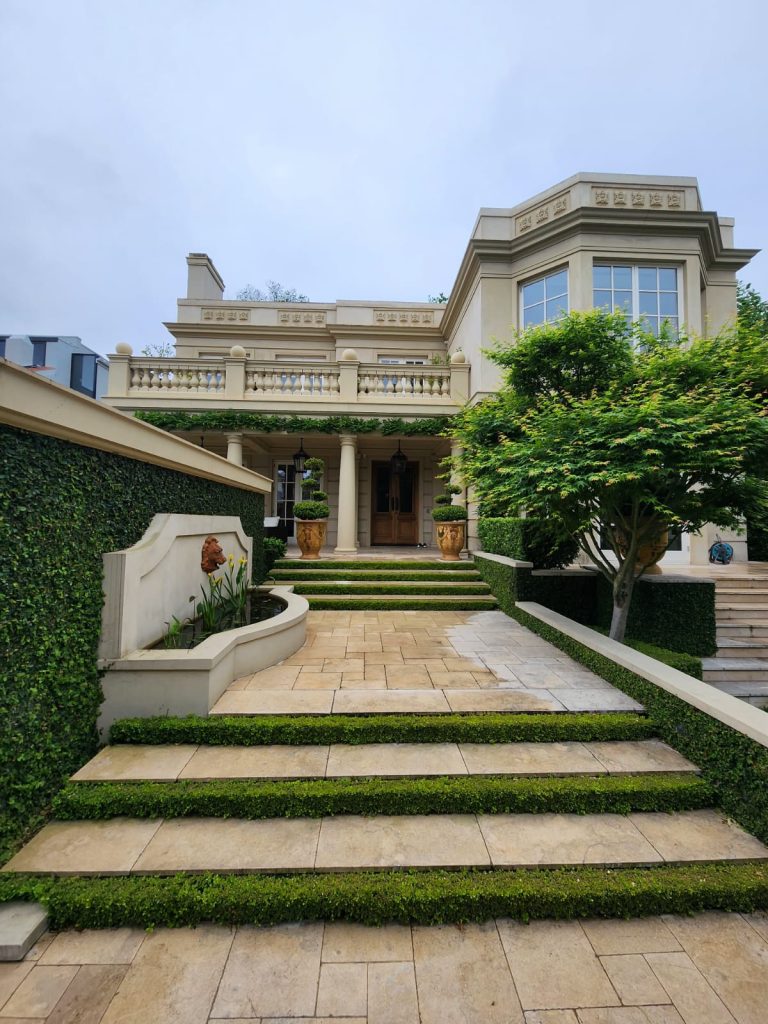Before: house and exterior cleaning in Melbourne